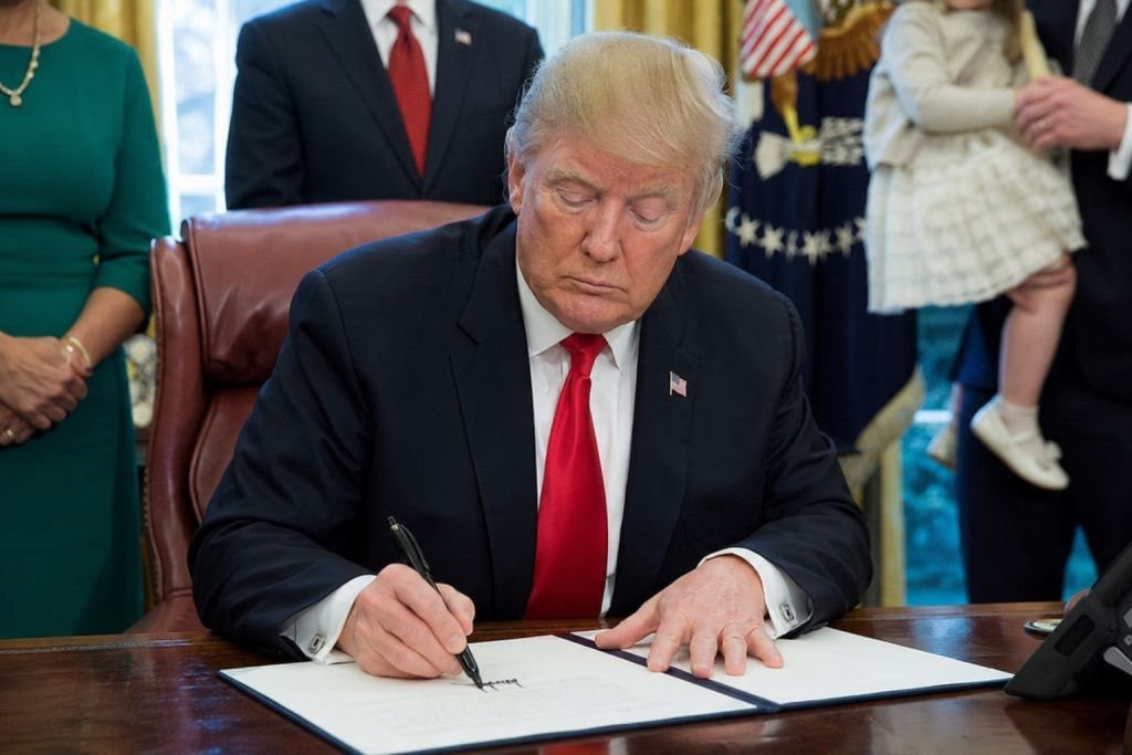 Trump Signs Executive Order Calling for Fewer Childhood Vaccinations